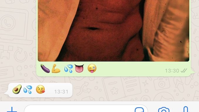 Sexting mit Nacktselfies und Sex Emojis sind ein geiler Trend im Dating